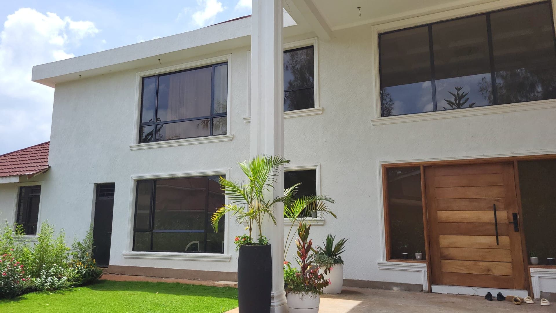 5 Bedroom House For Sale in Runda